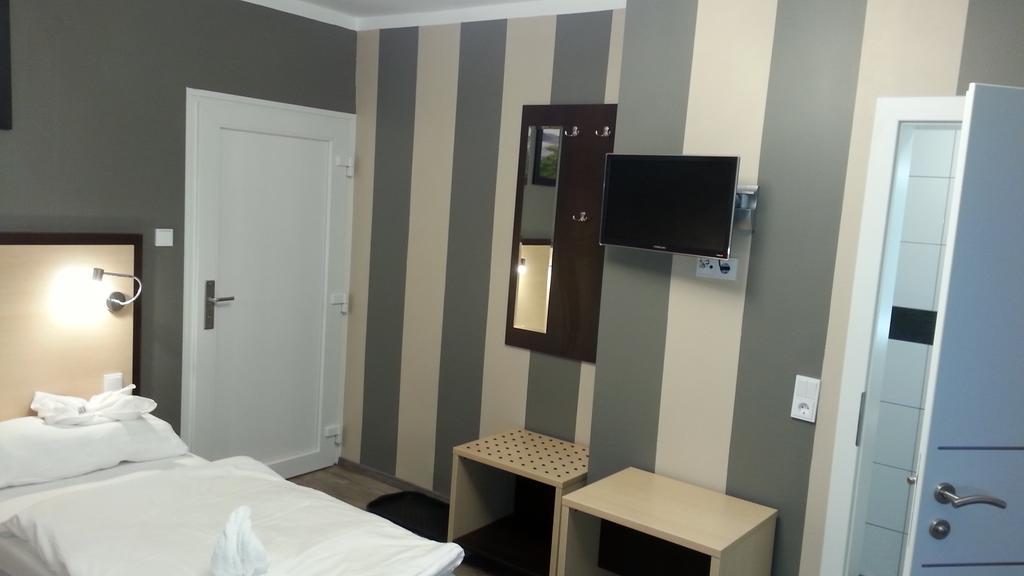 Pension Central Semmering Room photo